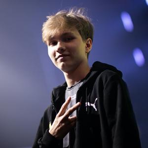 青岛队在比 青岛队在比