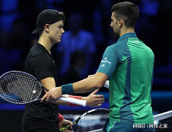 关头建功立 关头建功立