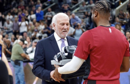 成绩背后 成绩背后