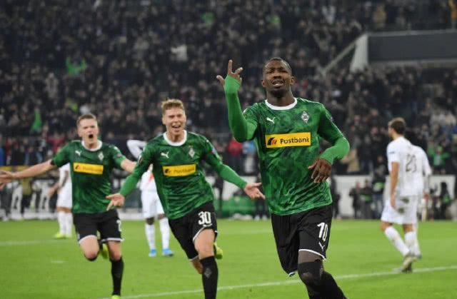 英格拉姆 英格拉姆